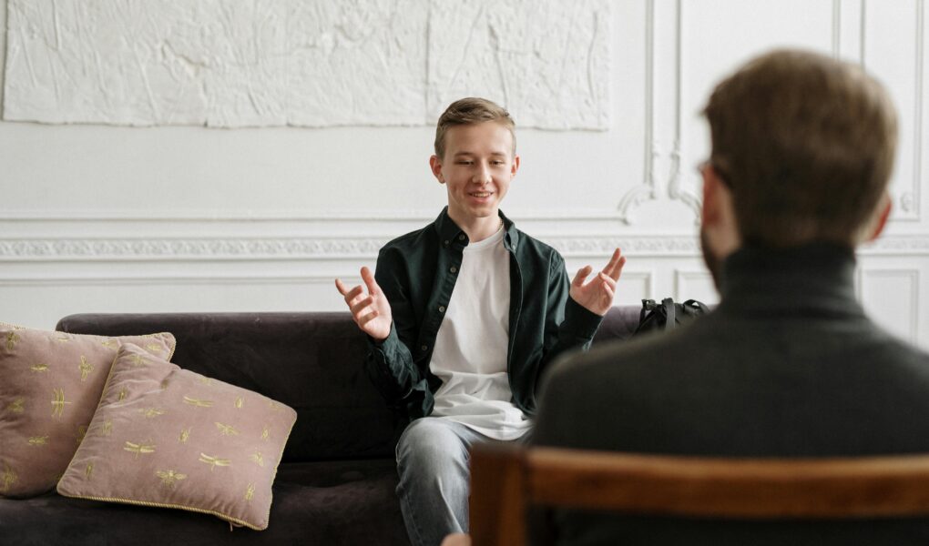 Rozmowa trenera z dzieckiem o samopoczuciupodczas zajęć TUS TZA Warszawa Ursynów